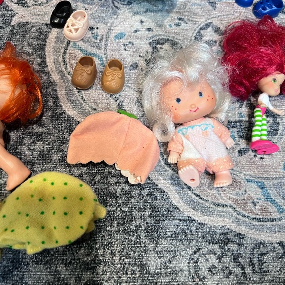 Strawberry shortcake vintage strawberry house figures and clothes set with figs - Picture 5 of 15